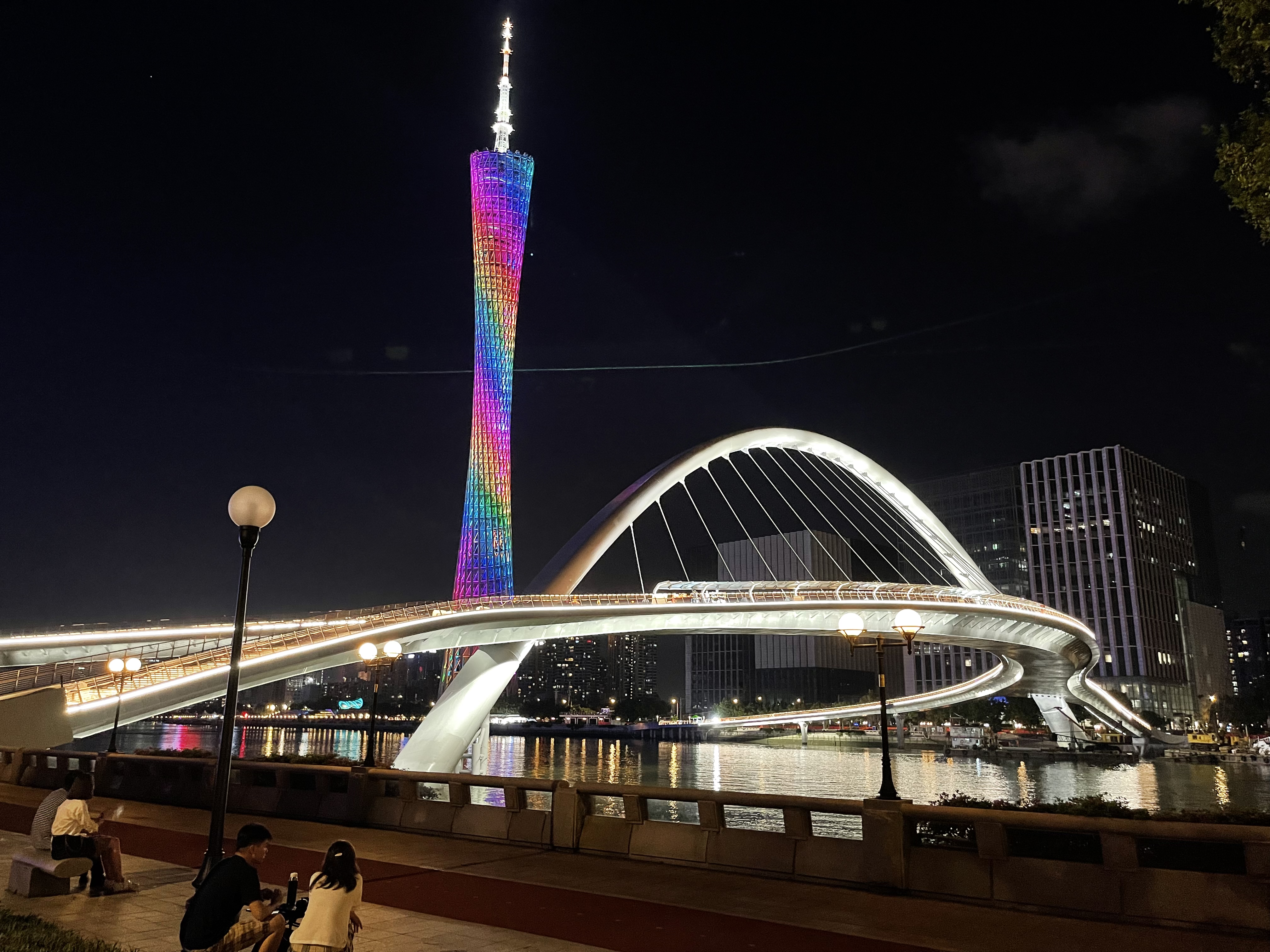 1.3.3，海心沙人行天橋.jpg